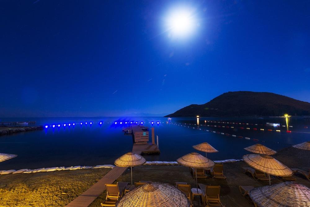 Liv Hotel By Bellazure Akyarlar Exterior foto